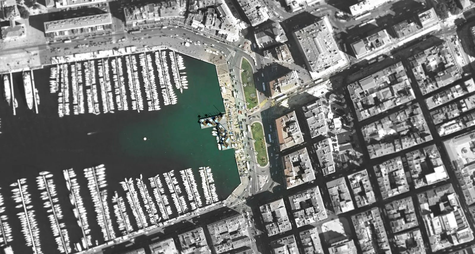 Concours européen Gaudi — Market Hall — The Urban Barges