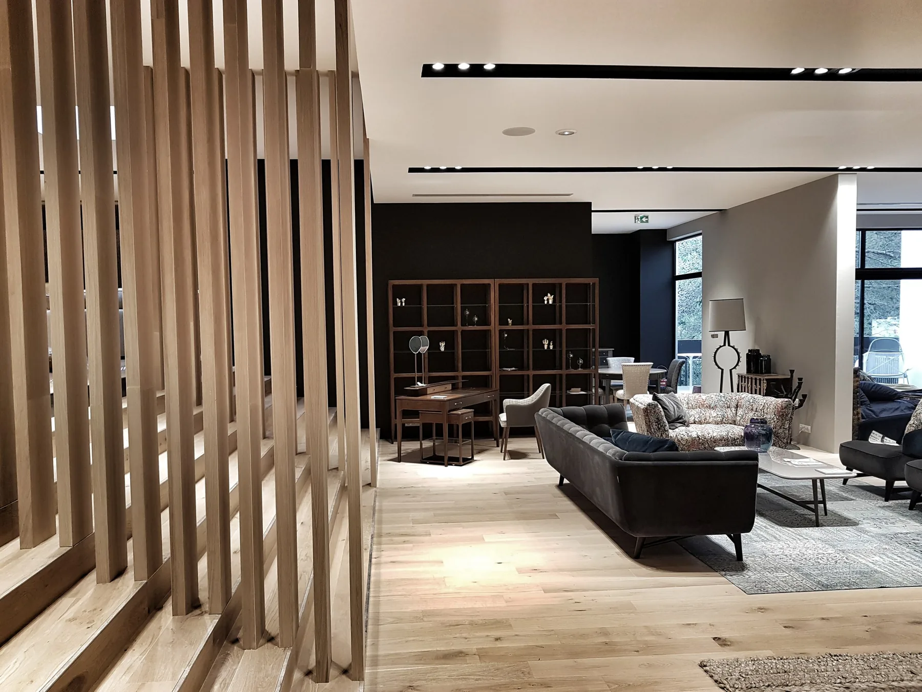 Aménagement intérieur — Showroom Roche Bobois