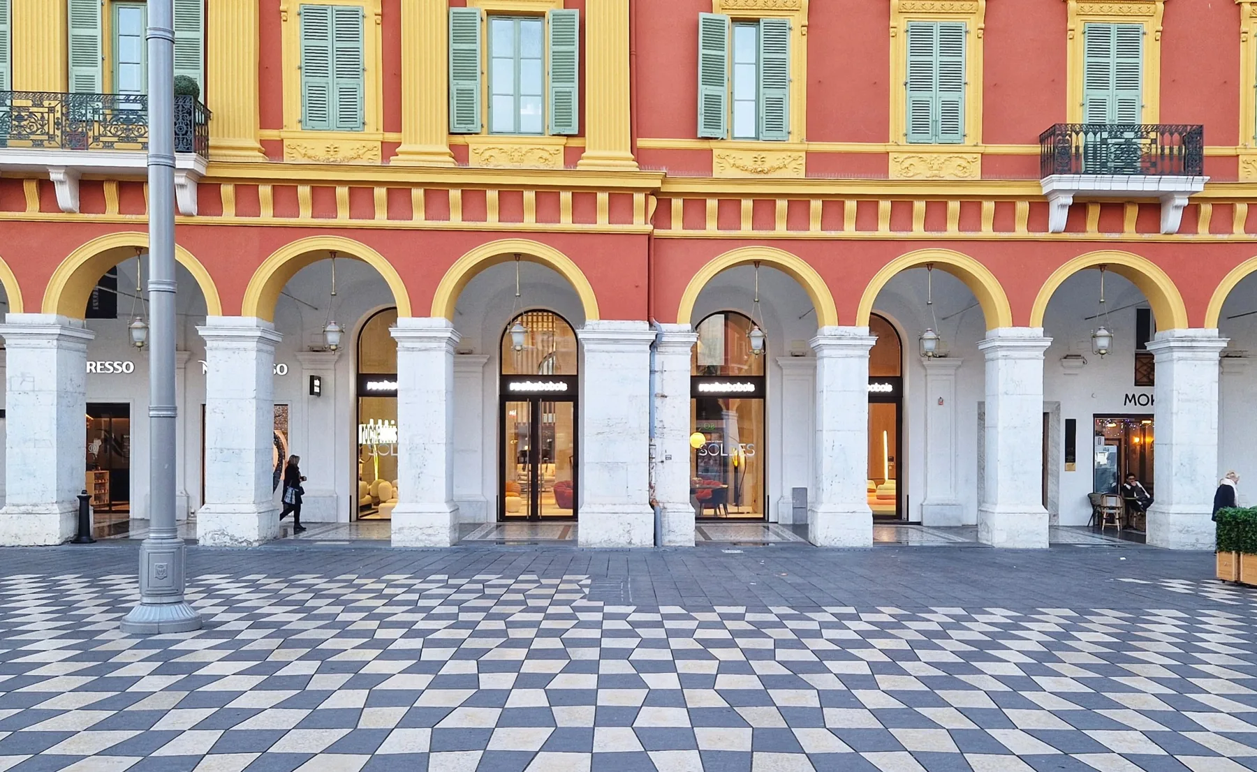 Showroom Roche Bobois — Place Masséna — Nice, France