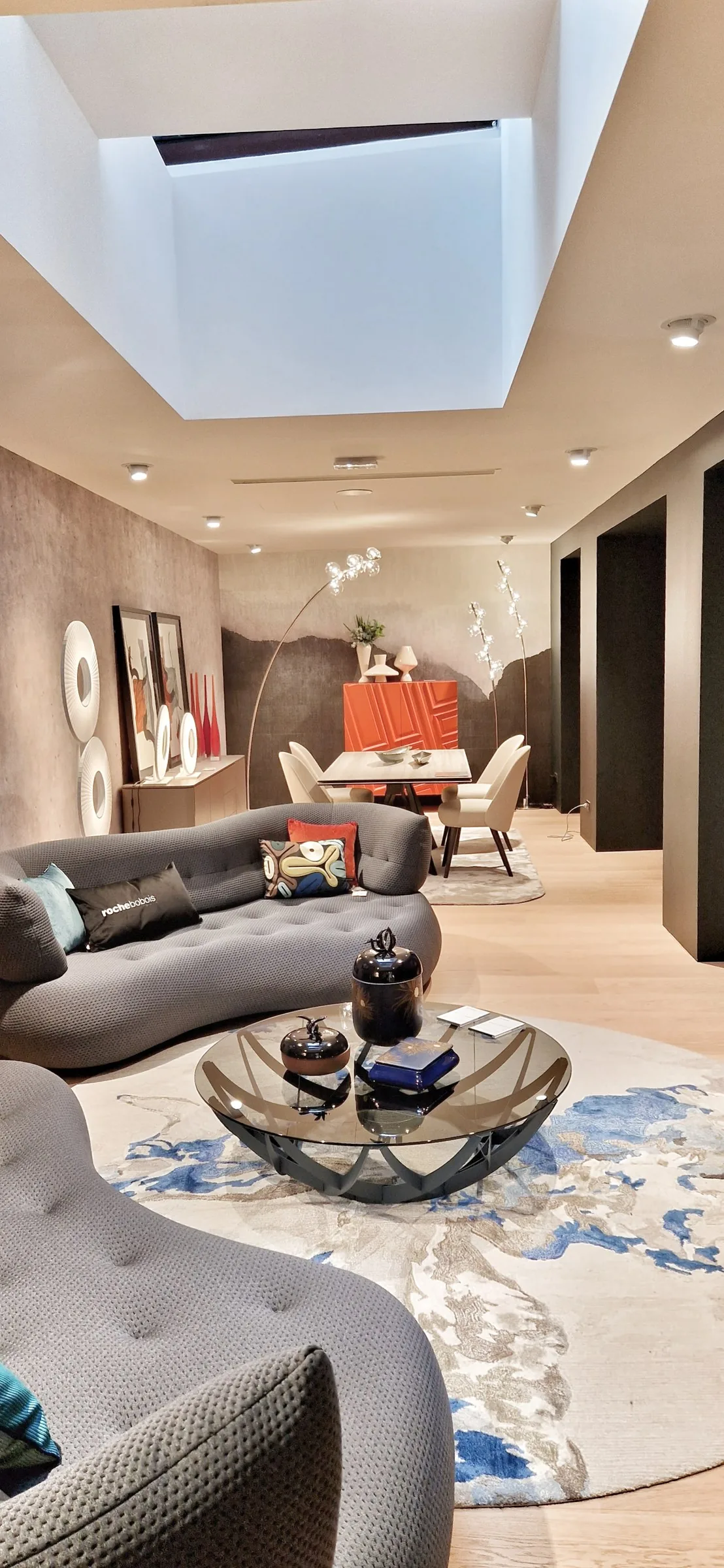 Showroom Roche Bobois — Place Masséna